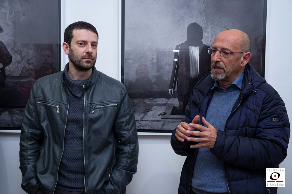 Presentazione della mostra (Daniele Cascone e Giuseppe Cicozzetti) - Foto 7 di 9